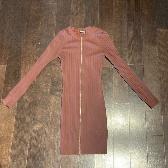 🤎CHOCOLATE BROWN MINI DRESS🤎 - Picture 1 of 4